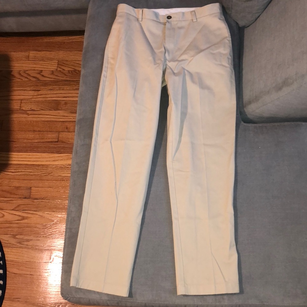 LL Bean Dress Classic Fit, Plain/Flat front Chinos